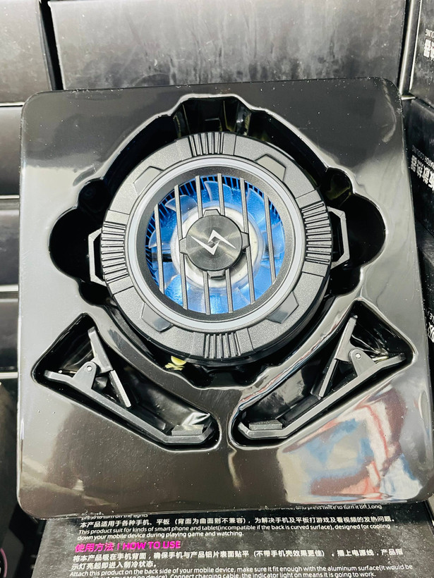 فن خنککننده موبایل P66 مدل Magnetic Semiconductor Cooling Fan
