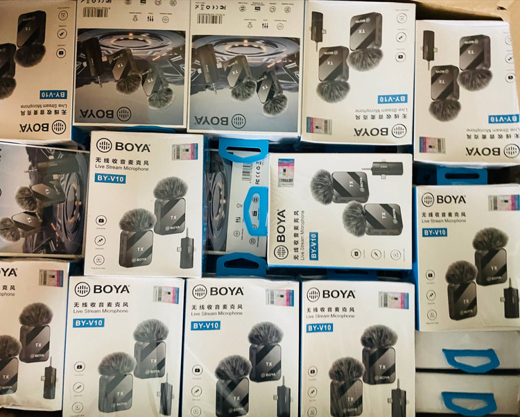 میکروفون بیسیم BOYA مدل BU-V10 | میکروفون دو نفره با کیفیت صدای عالی و پشتیبانی AUX، آیفون و Type-C